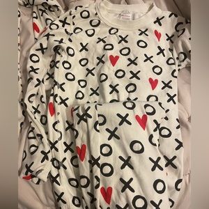 Bundle Adult/daughter pajamas ! Exc condition - selling together. Long sleeves.